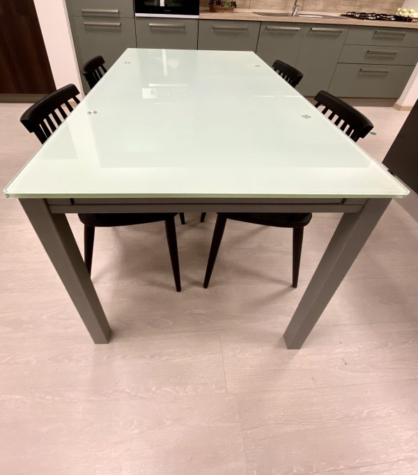 Tavolo in vetro - Domus Mobili