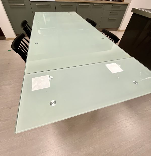 Tavolo in vetro - Domus Mobili